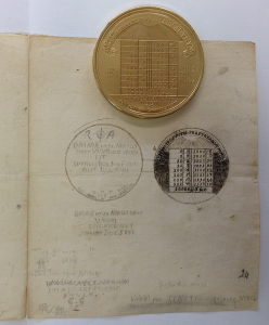 Leibniz’s medal with the original design